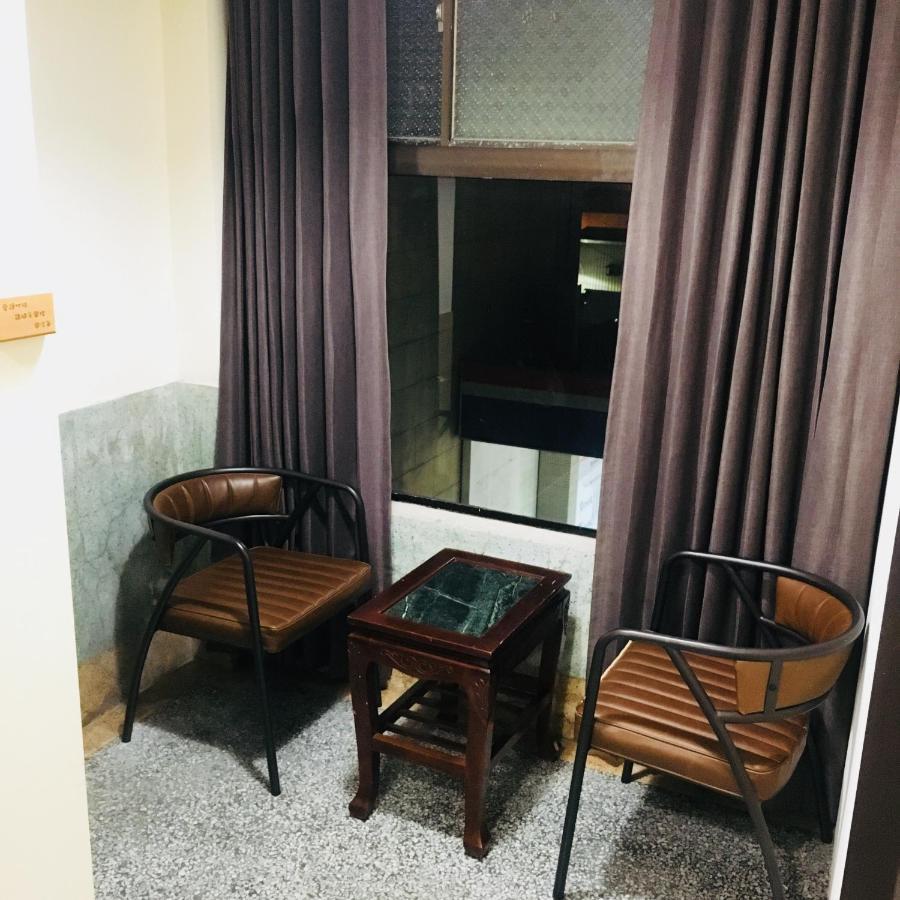 Feng Chao Home تاينان المظهر الخارجي الصورة